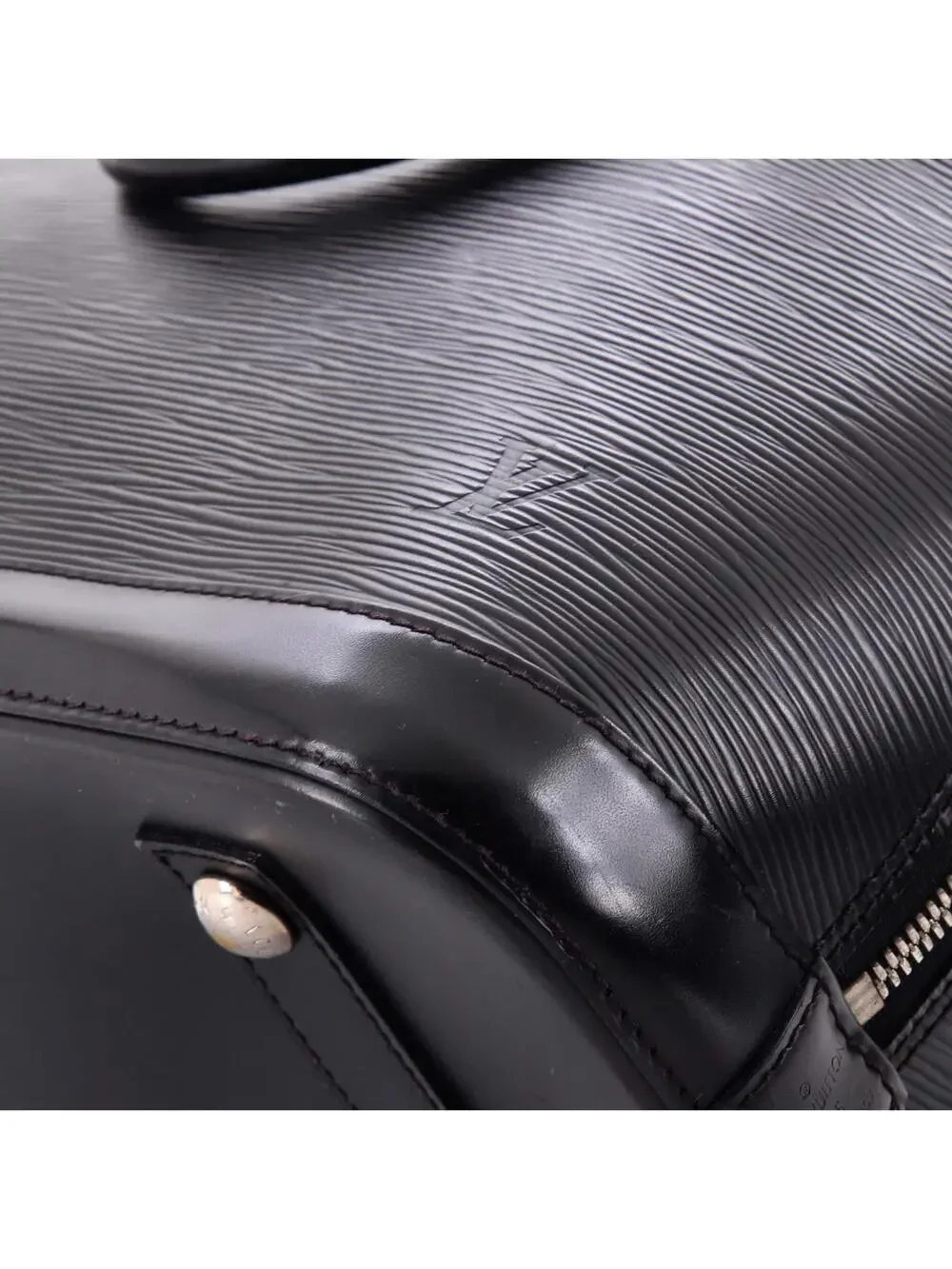 Louis Vuitton Alma Handbag Epi Leather #281561L86B